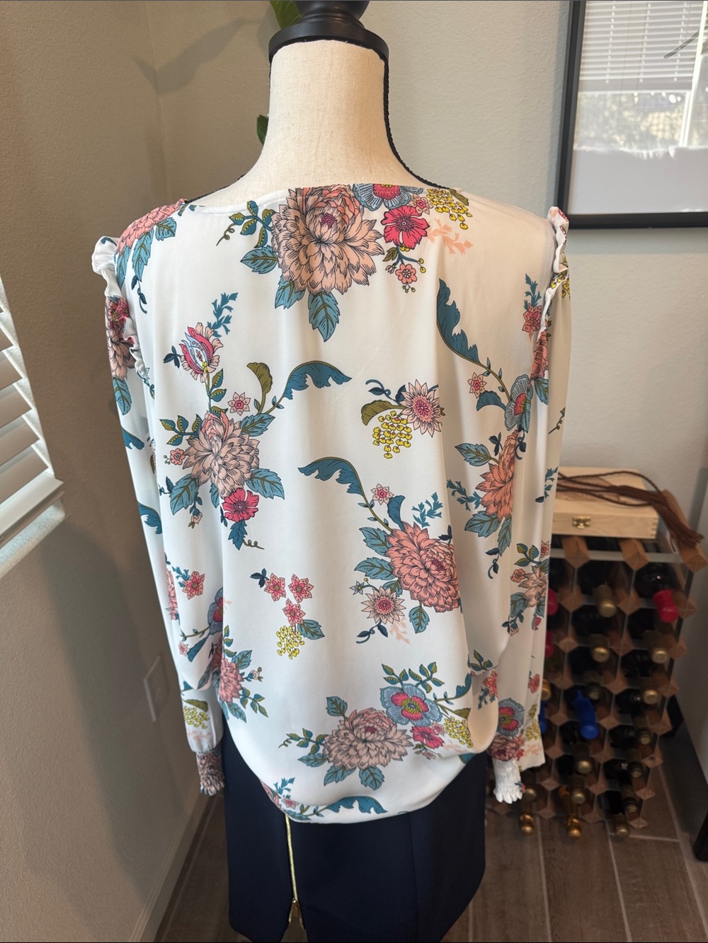 LOFT White Floral V-Neck Blouse with Multicolor floral - Picture 3 of 6